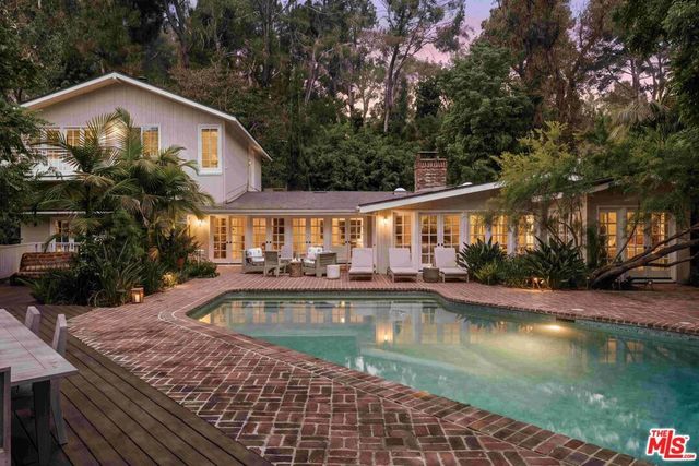 9911 Tower Lane, Los Angeles