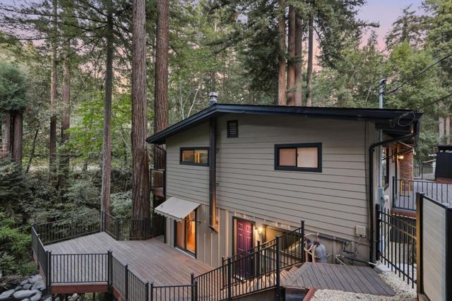 145 Brook Lane, Boulder Creek
