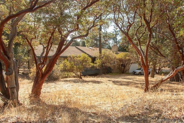 8076 Pine Blvd, Pine Valley