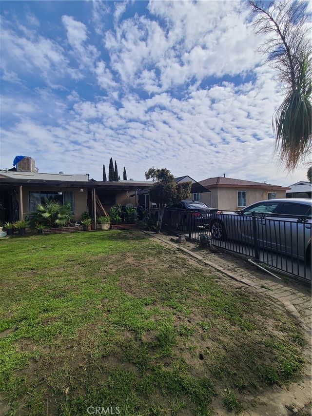 13121 Cozzens, Chino