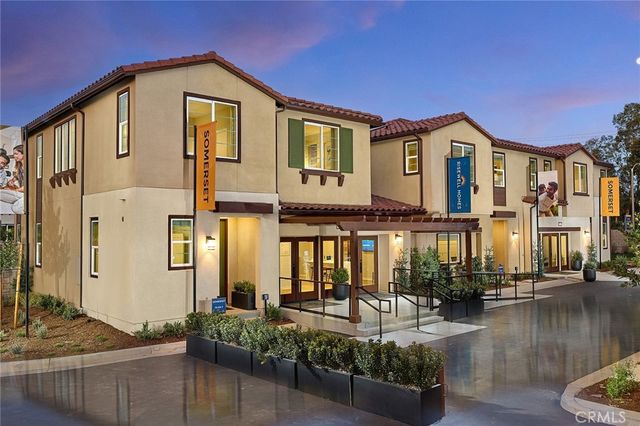 5829 Walden Court, Eastvale