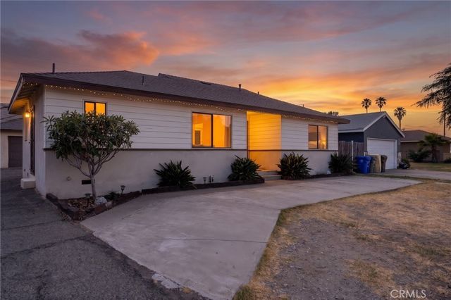 16563 Barbee, Fontana