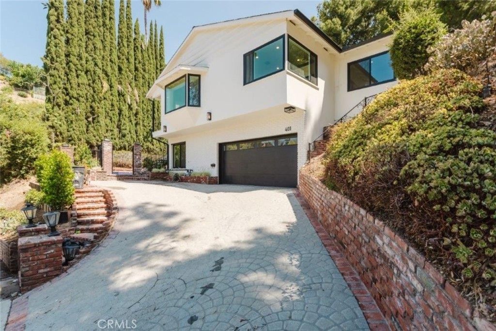 401 Brockmont Drive, Glendale
