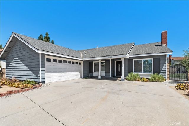 2600 Geneva, Fullerton