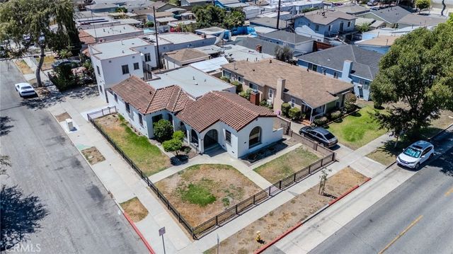 4076 Liberty Boulevard, South Gate