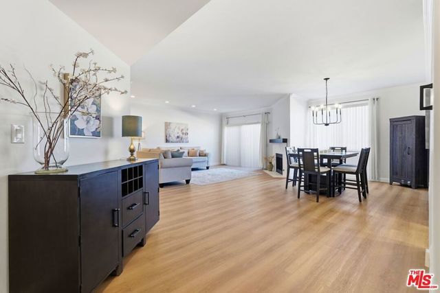 828 S Bedford Street # 202, Los Angeles