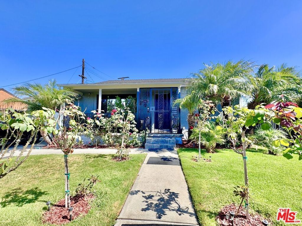 1063 W 132nd Street, Gardena