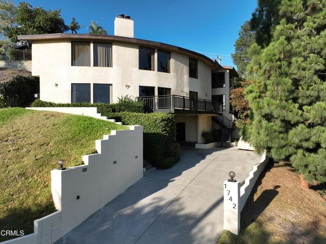 1742 Hill Drive, South Pasadena