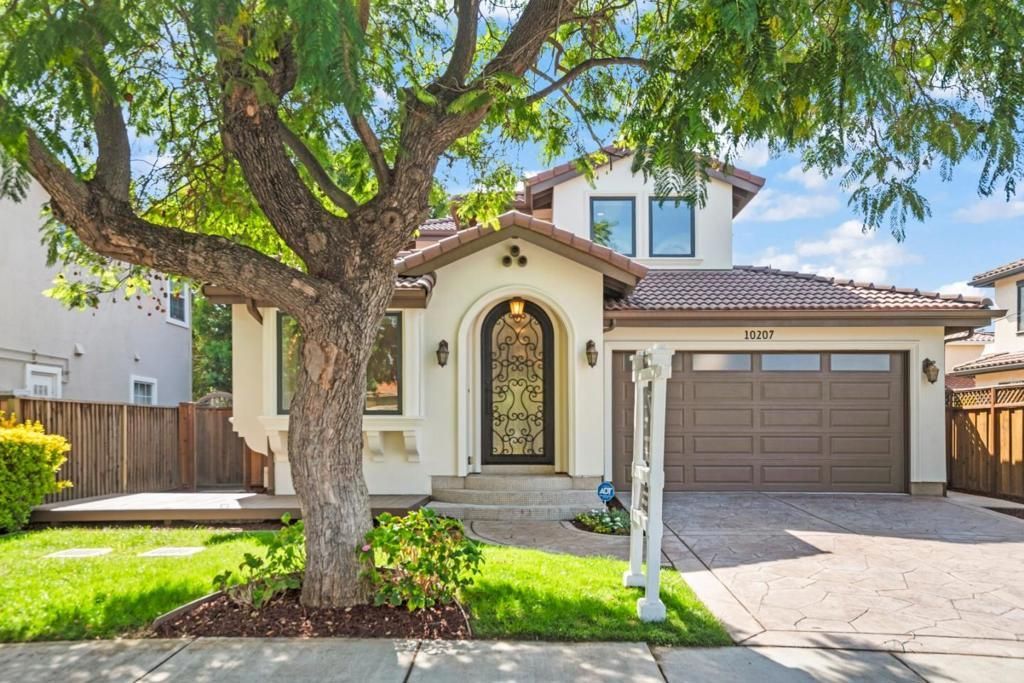 10207 Orange Avenue, Cupertino