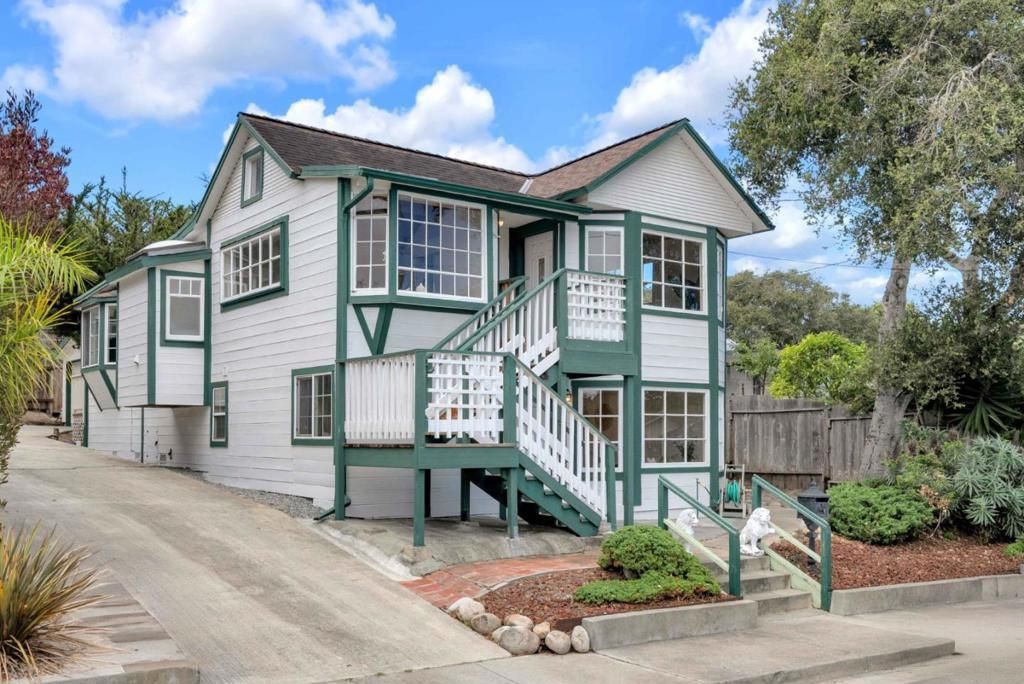 819 Newton Street, Monterey