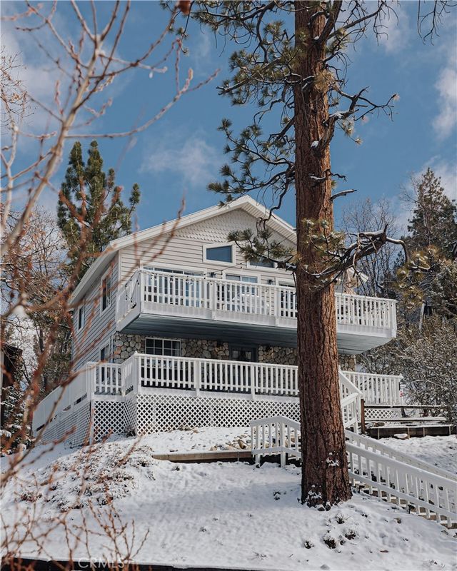 960 Butte Avenue, Big Bear City