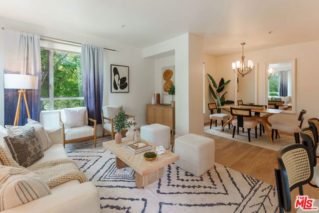 6400 Crescent Parkway # 202, Playa Vista