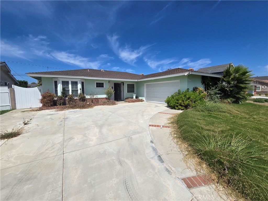 17391 Elm Street, Fountain Valley