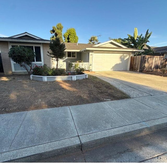 4178 Mohawk River Street, Fremont