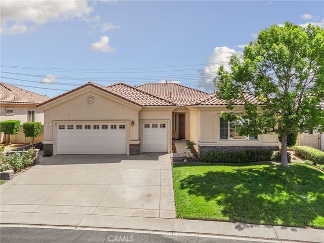 957 Avenal, Beaumont