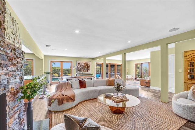 4723 Dunas Lane, Tarzana