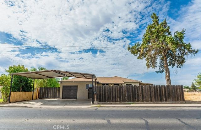 942 W Childs, Merced