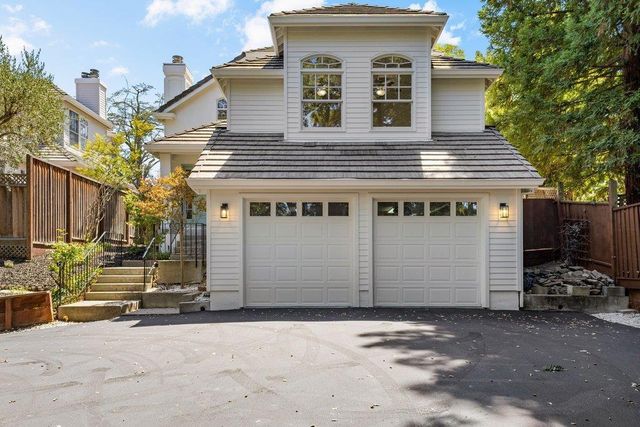 11725 Winding Way, Los Altos