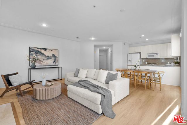 1100 S Clark Drive # 203, Los Angeles