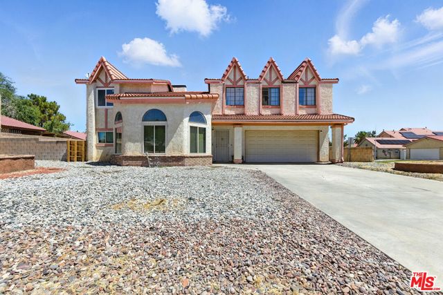 1655 E Avenue K, Lancaster