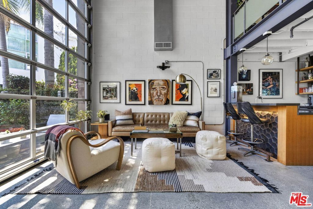 2120 Narcissus Court, Venice