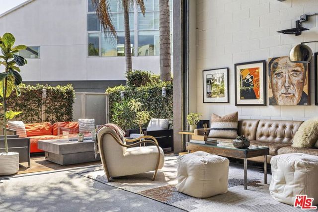 2120 Narcissus Court, Venice