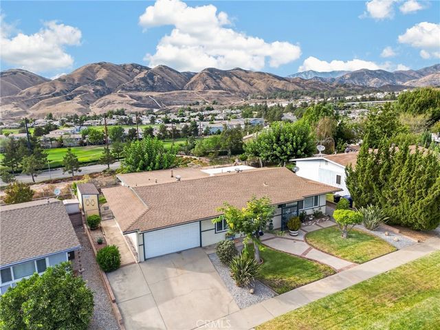 11918 Peach Tree Road, Yucaipa