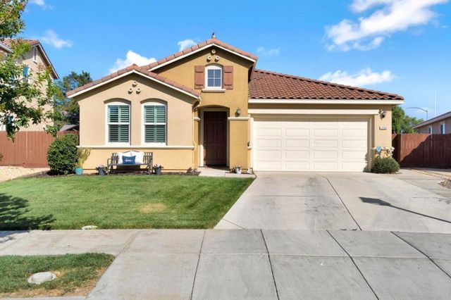 1596 Manzanita Way, Los Banos