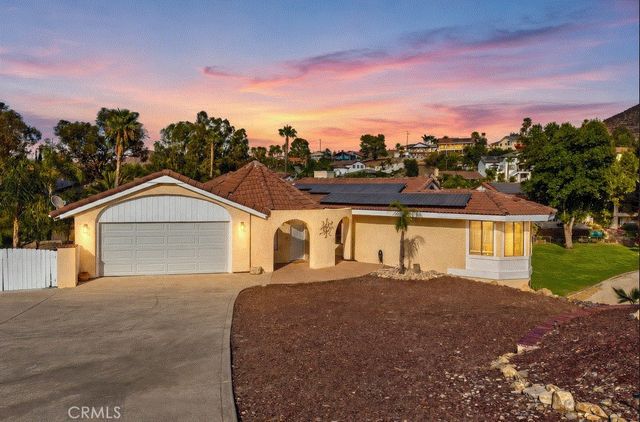 22032 W San Joaquin Drive, Canyon Lake