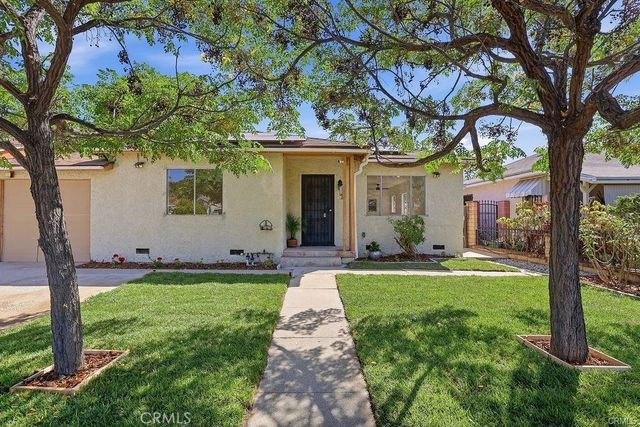 10332 Cayuga Avenue, Pacoima