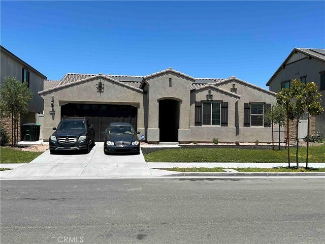 728 Royal County Court, Perris