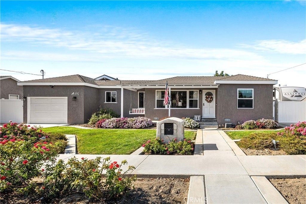 4582 Howard Avenue, Los Alamitos
