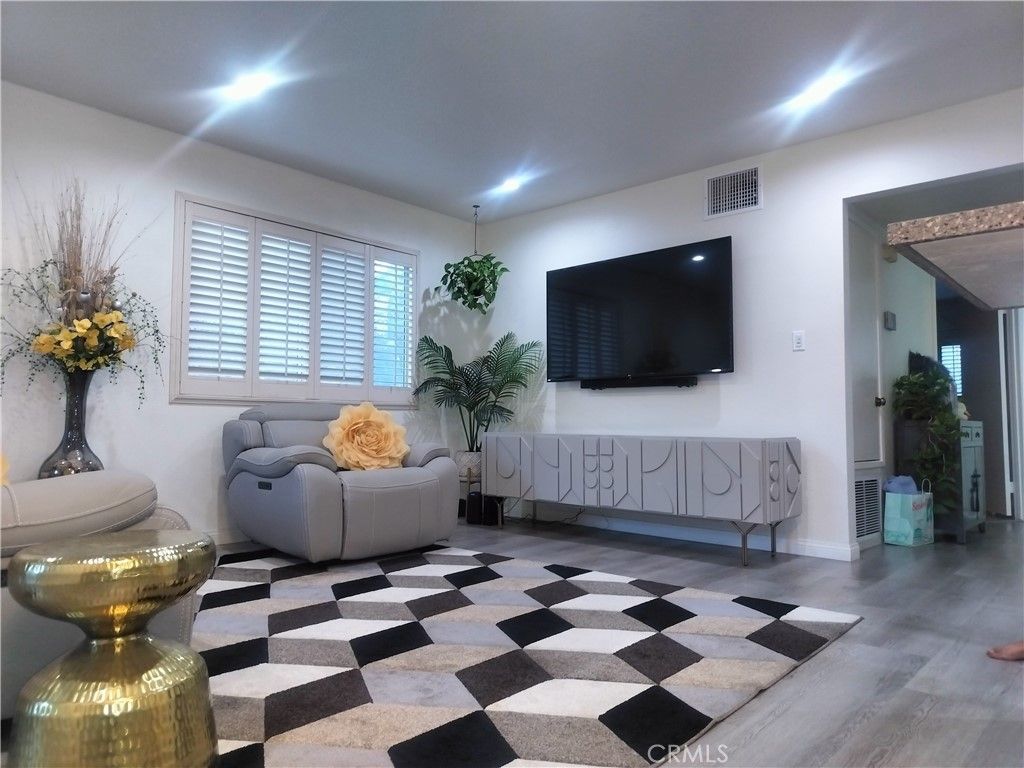 13144 Bromont, Sylmar