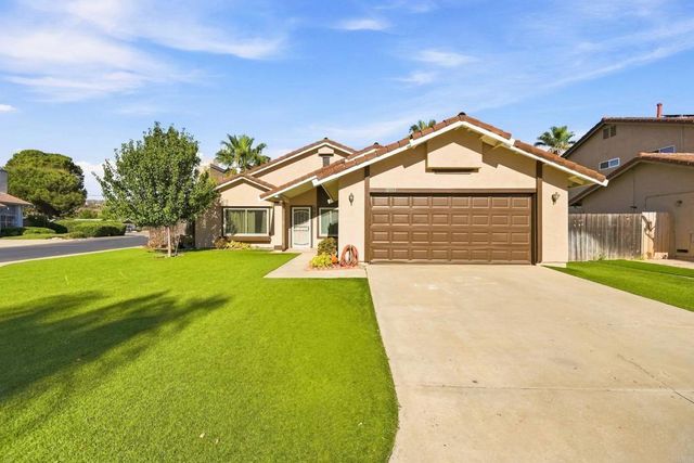 10355 Paseo Palmas Dr., Lakeside