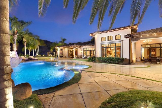 14160 Augusta Ct, Poway