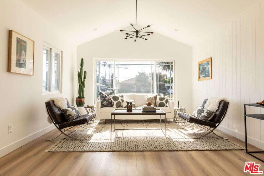 10516 Cimarron Street, Los Angeles