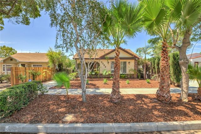 3352 Larga, Los Angeles