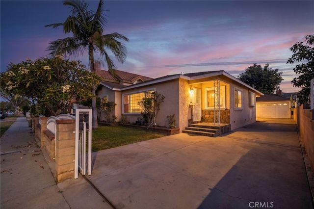 11945 209th, Lakewood