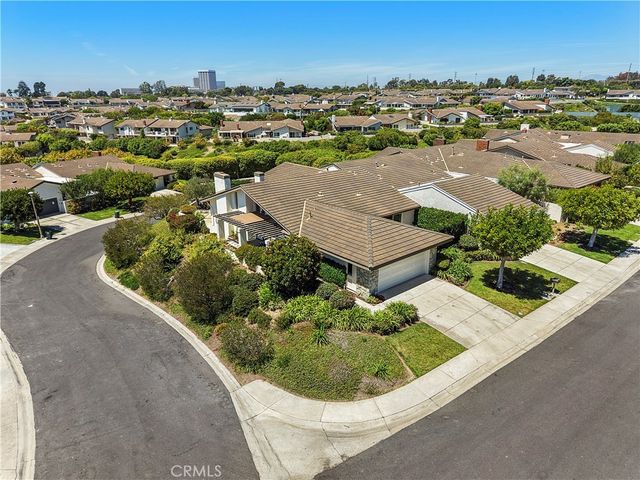 1 Breakwater Drive, Corona Del Mar