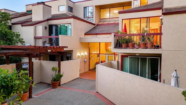 25912 Hayward Boulevard # 215, Hayward