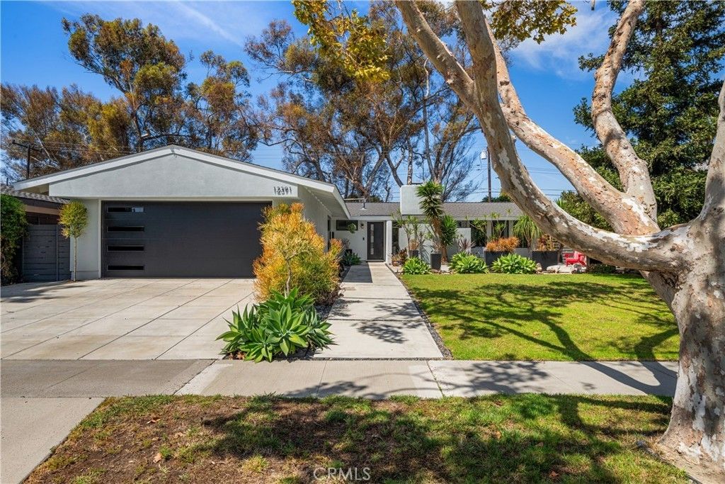 12391 Martha Ann, Los Alamitos