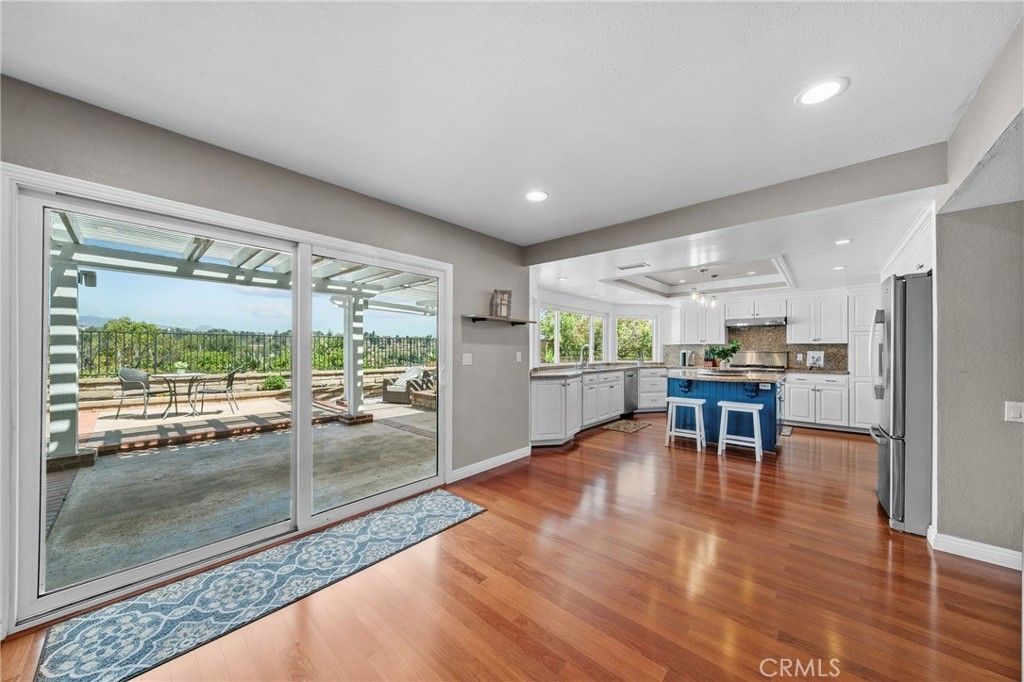 23472 Via Chiripa, Mission Viejo