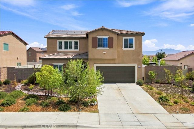 28414 Cats Claw Dr, Winchester