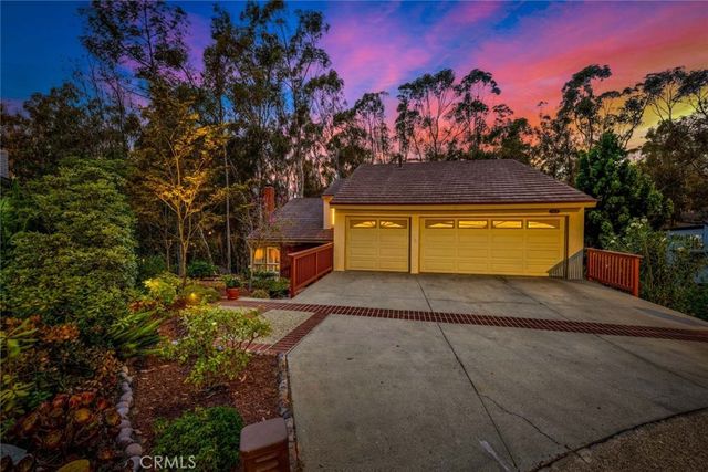 22431 Forest Hill, Lake Forest