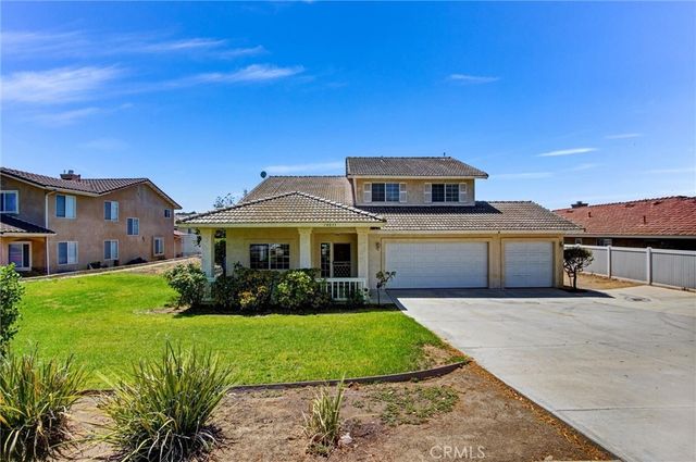14035 Moonridge, Riverside