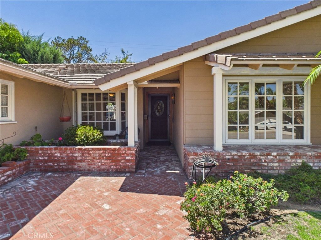 3032 N Fairbairn, Orange