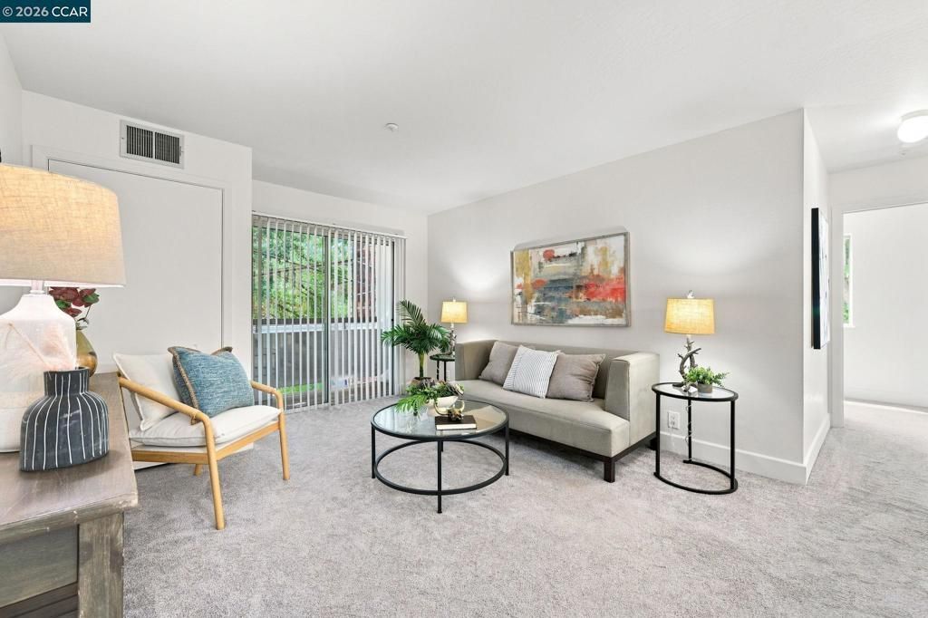 3173 Wayside Plz # 212, Walnut Creek