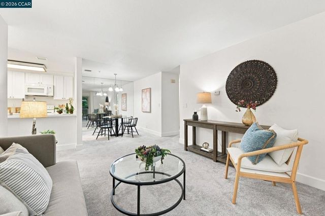 3173 Wayside Plz # 212, Walnut Creek