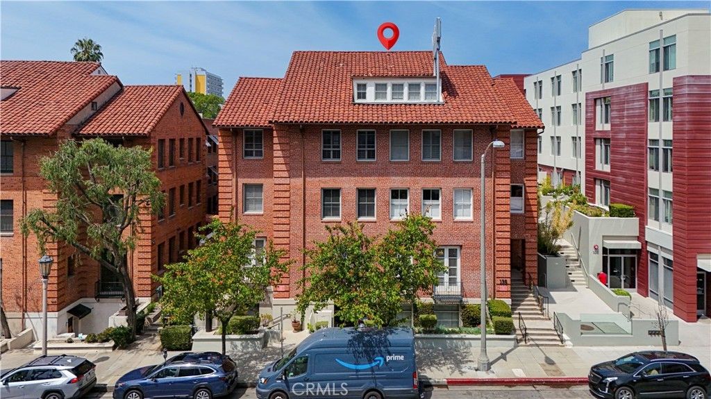 139 S Los Robles # 104, Pasadena