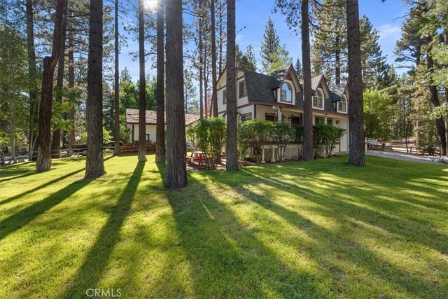 416 Pineview, Big Bear City